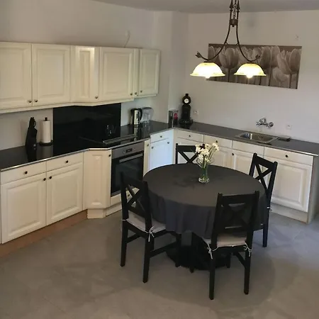 Damhills Apartment