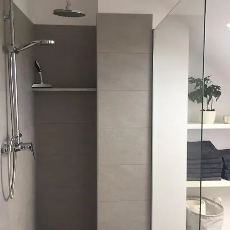 Apartman Damhills Bronowko